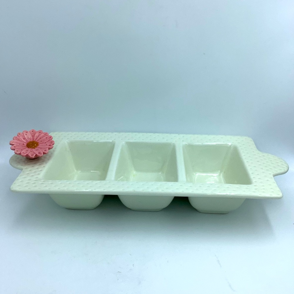 Nora Fleming Swiss Dot Three Section Dish - Picture 9 of 9